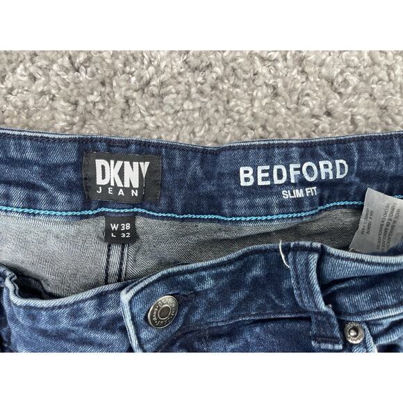 DKNY Men’s Jeans Bedford Slim Fit Size 38x32 Medium Wash Blue Jeans Casual - Picture 5 of 9